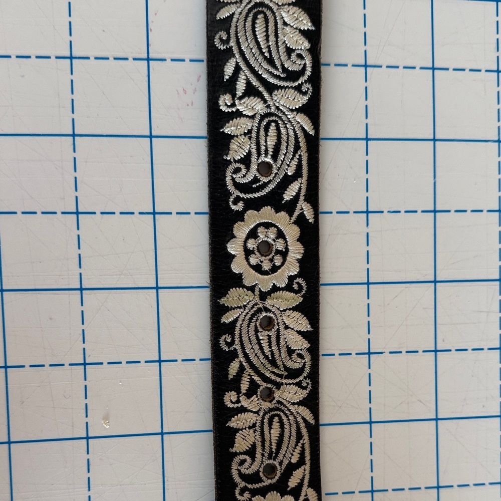 Lucky Brand Black and White Embroidered Belt - Picture 7 of 7